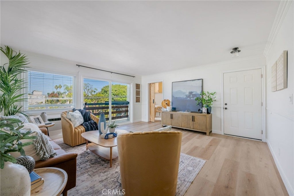 Photo of Listing #PW25250873