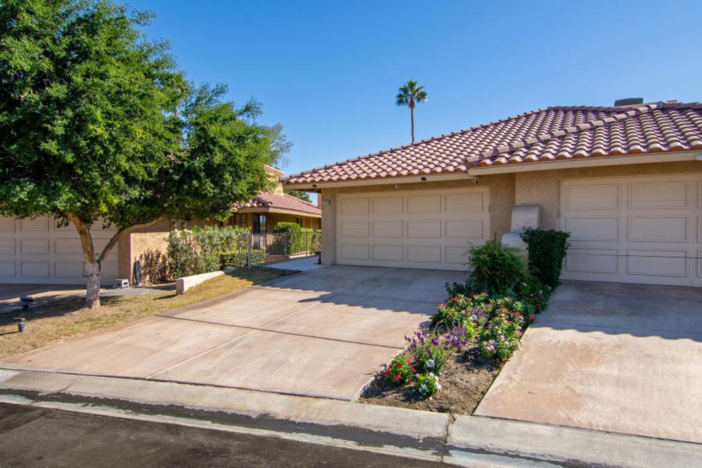 41830 E Woodhaven Drive E, Palm Desert