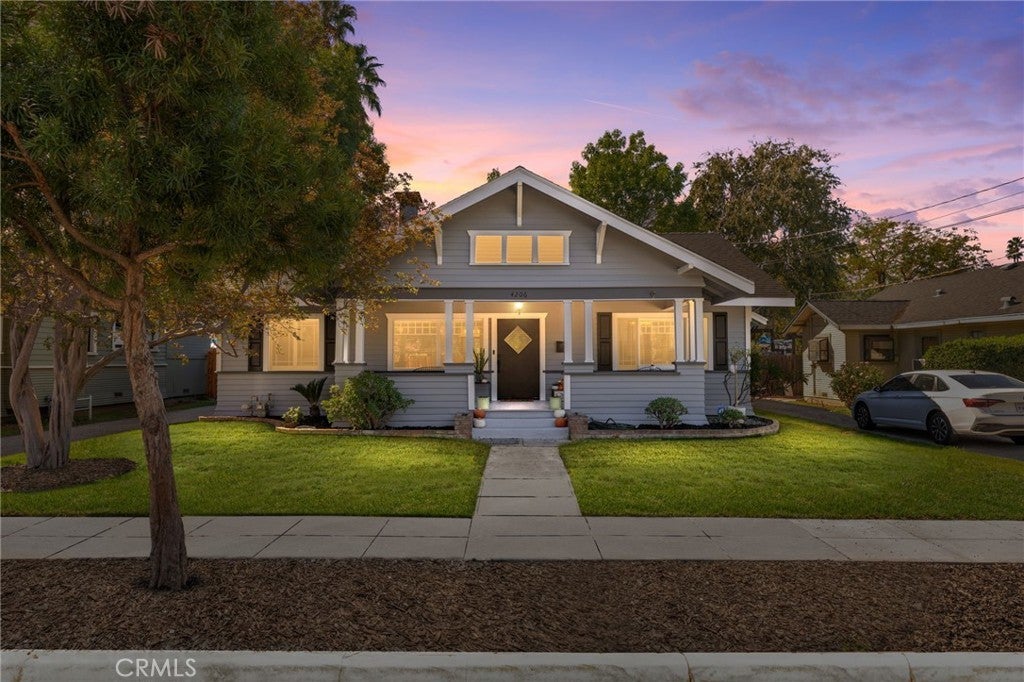 Photo of Listing #IV25247065