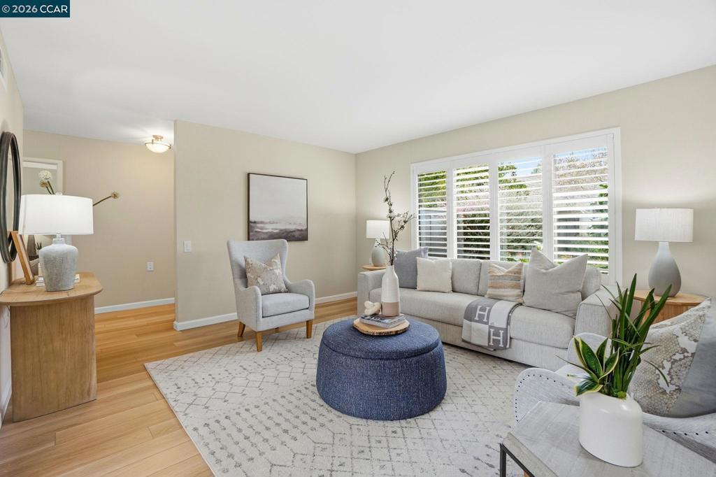 Photo of Listing #41116360