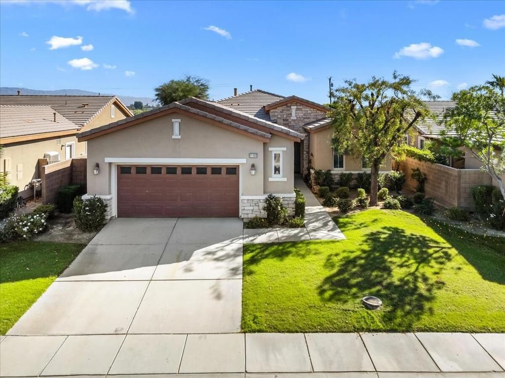 61466 Fire Barrel Drive, La Quinta