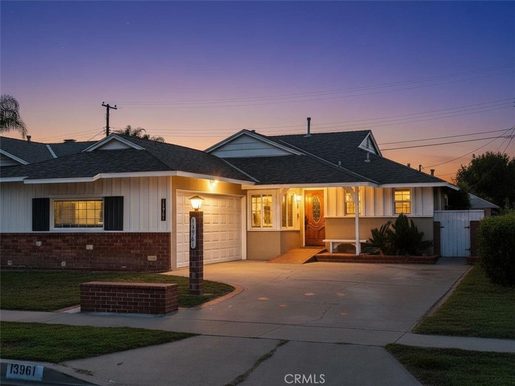 Photo of Listing #SR25251267