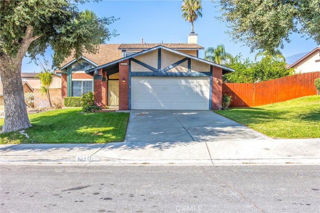 Photo of Listing #IV25253035