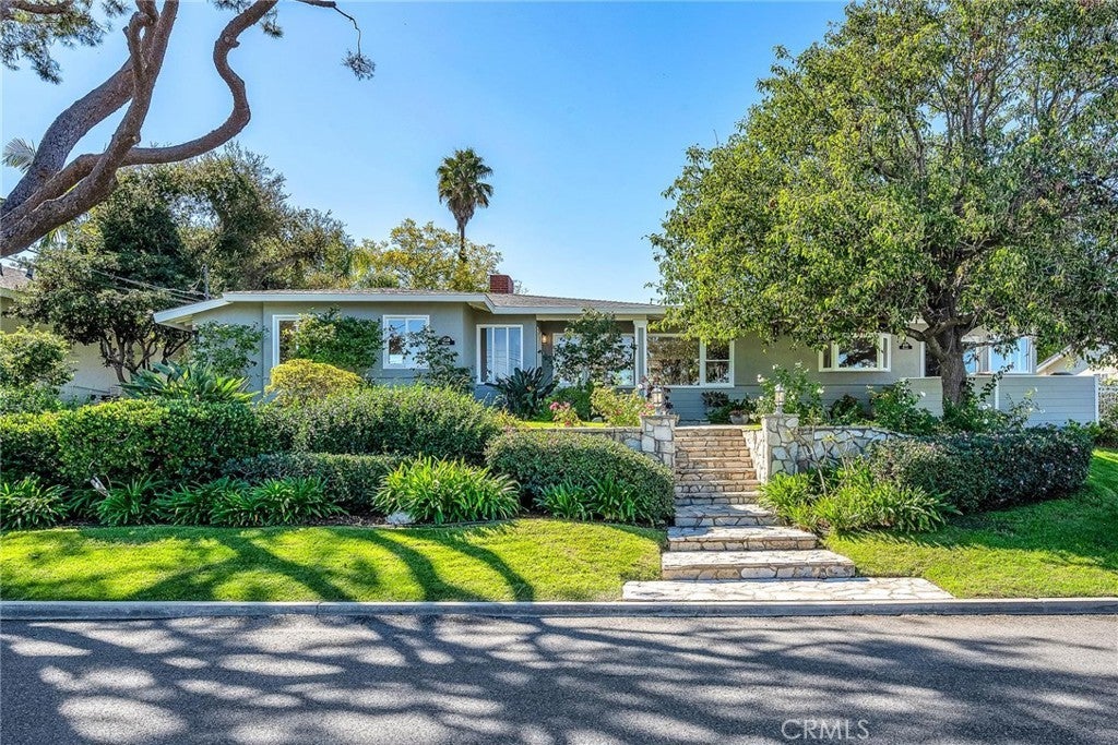 Photo of Listing #PV25239887