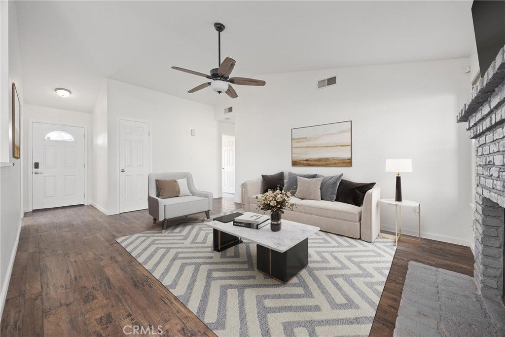 Photo of Listing #SR25208534