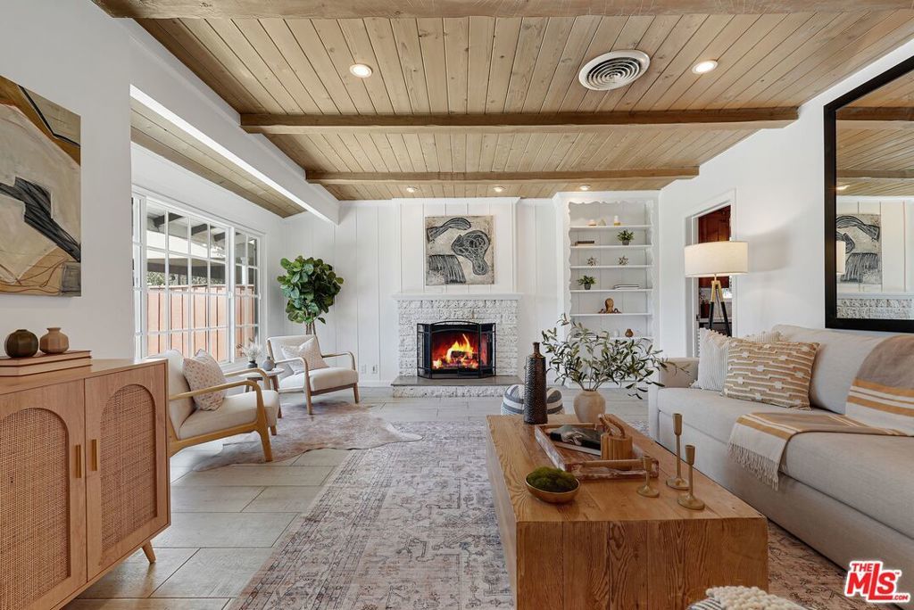 Photo of Listing #25615717