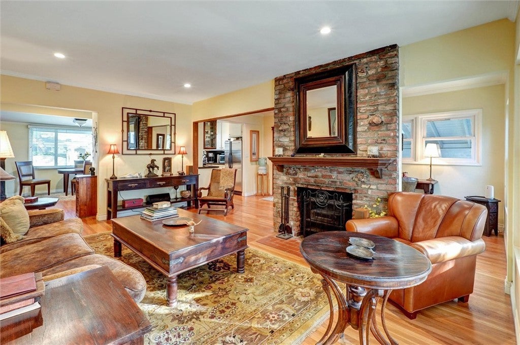 Photo of Listing #SR25254929