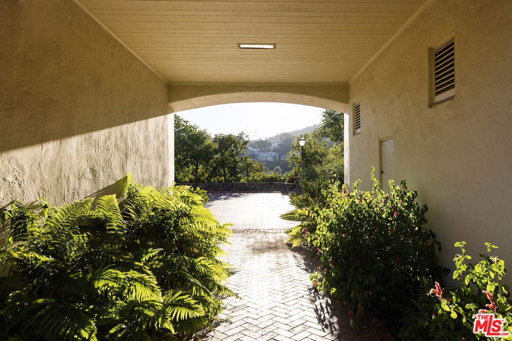 Photo of Listing #25615013