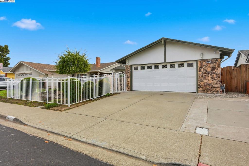 Photo of Listing #41116865