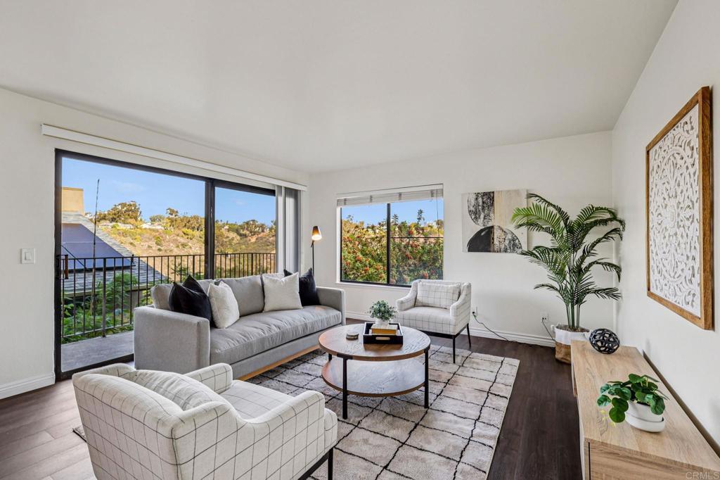 Photo of Listing #PTP2508388