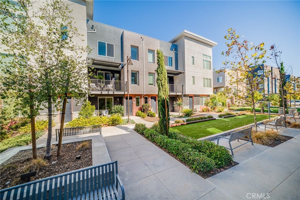 Photo of Listing #PW25256046