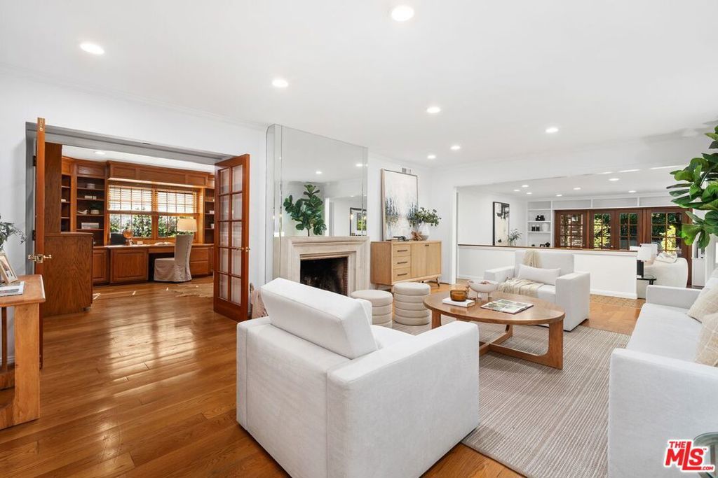 Photo of Listing #25615833