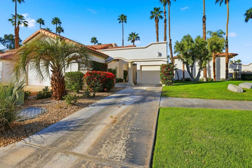 114 Desert Falls E Drive E, Palm Desert