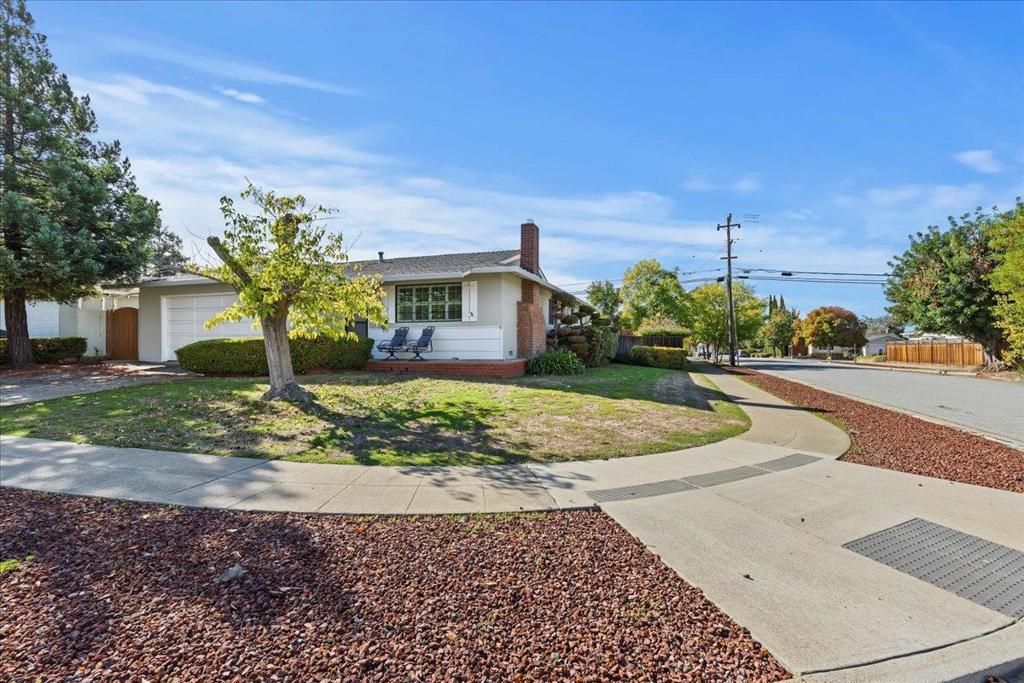 Photo of Listing #ML82027030