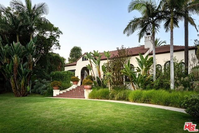 2073 N Catalina Street, Los Angeles