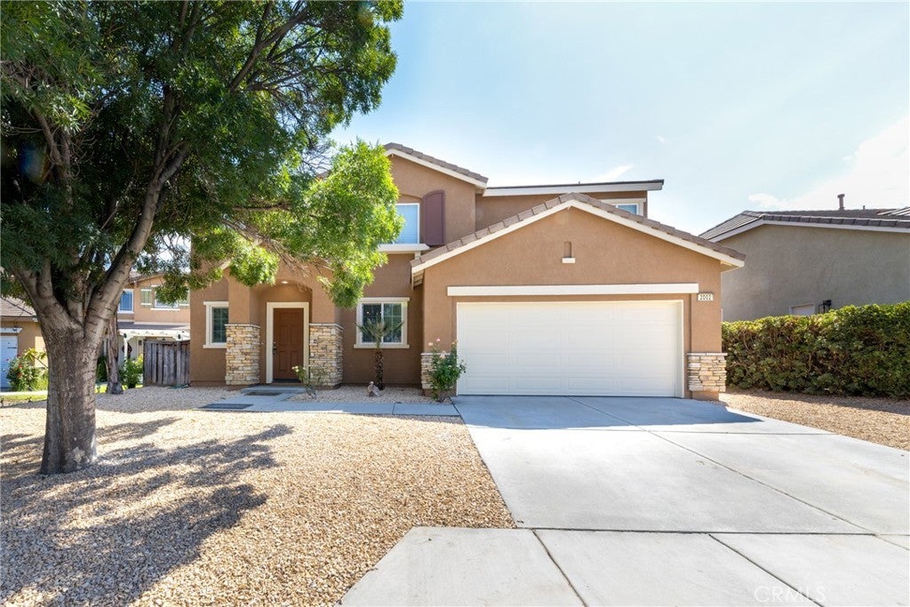 Photo of Listing #IV25257471