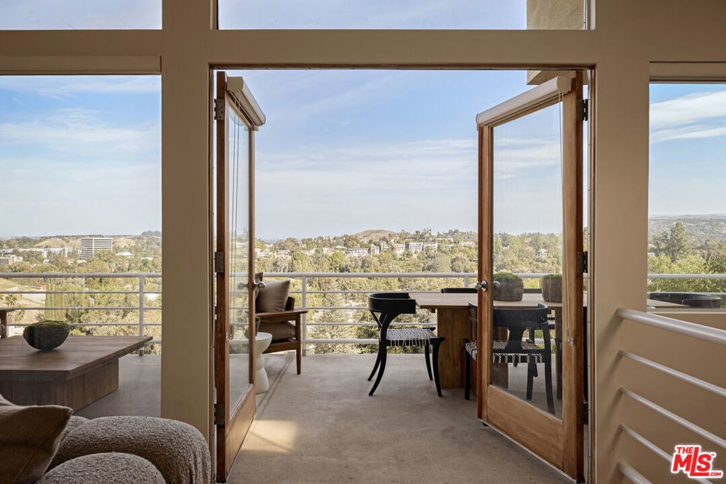 Photo of Listing #25617167