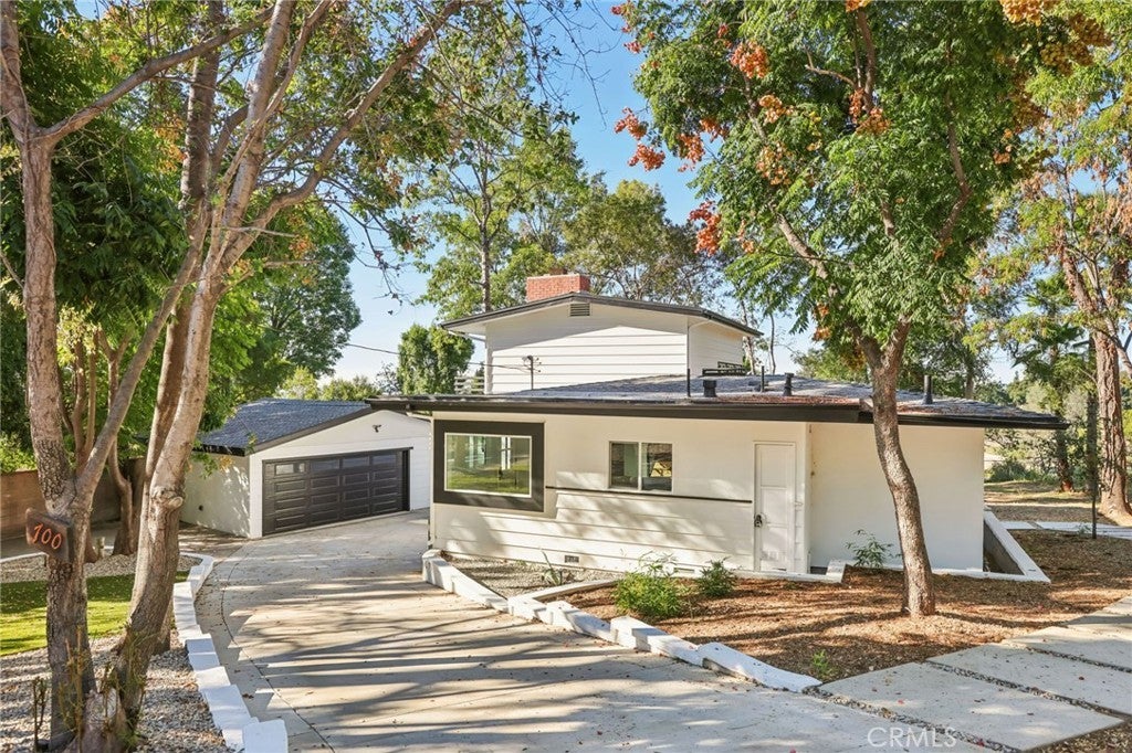 Photo of Listing #DW25257698