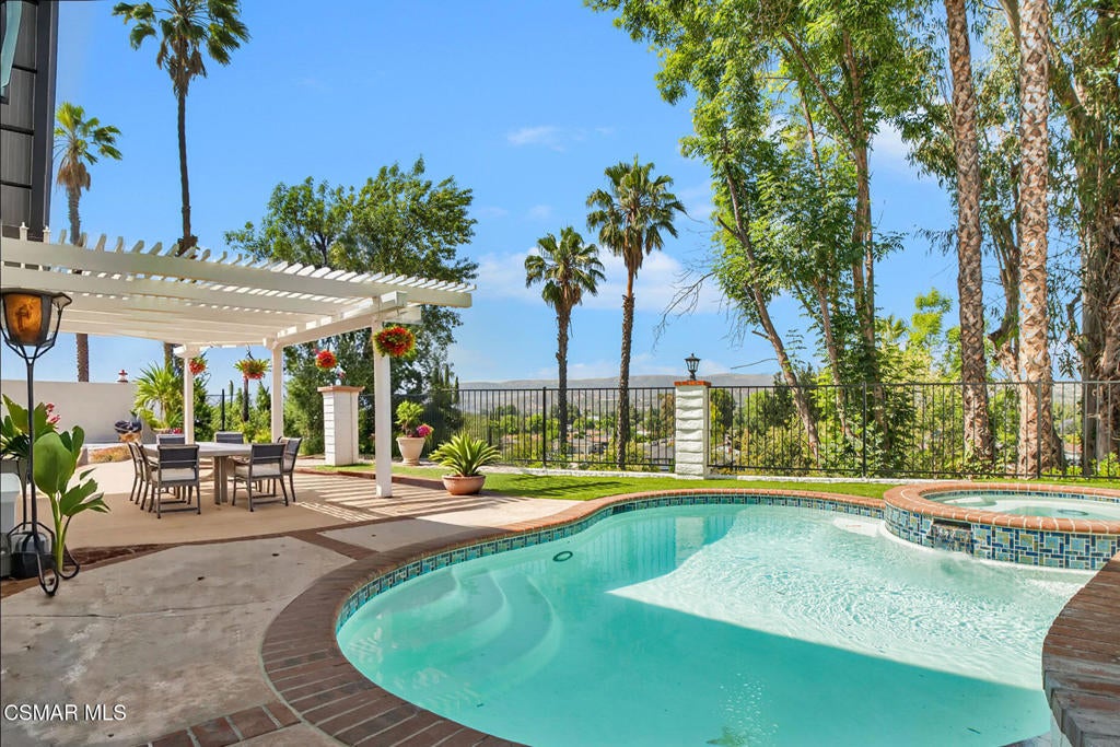 Photo of Listing #225005574