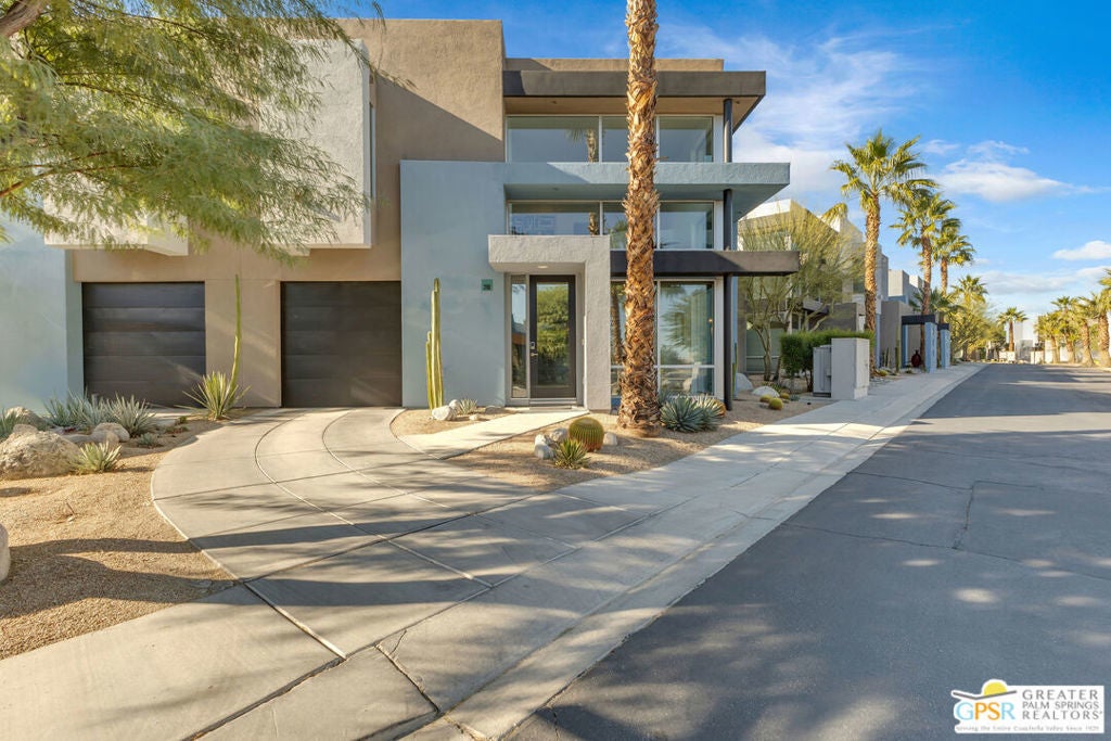240 Enterprise Way # 93, Palm Springs