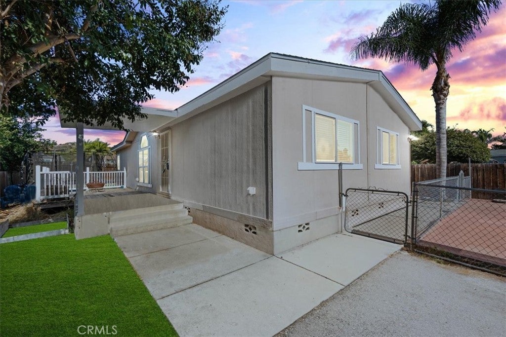 Photo of Listing #IV25258147