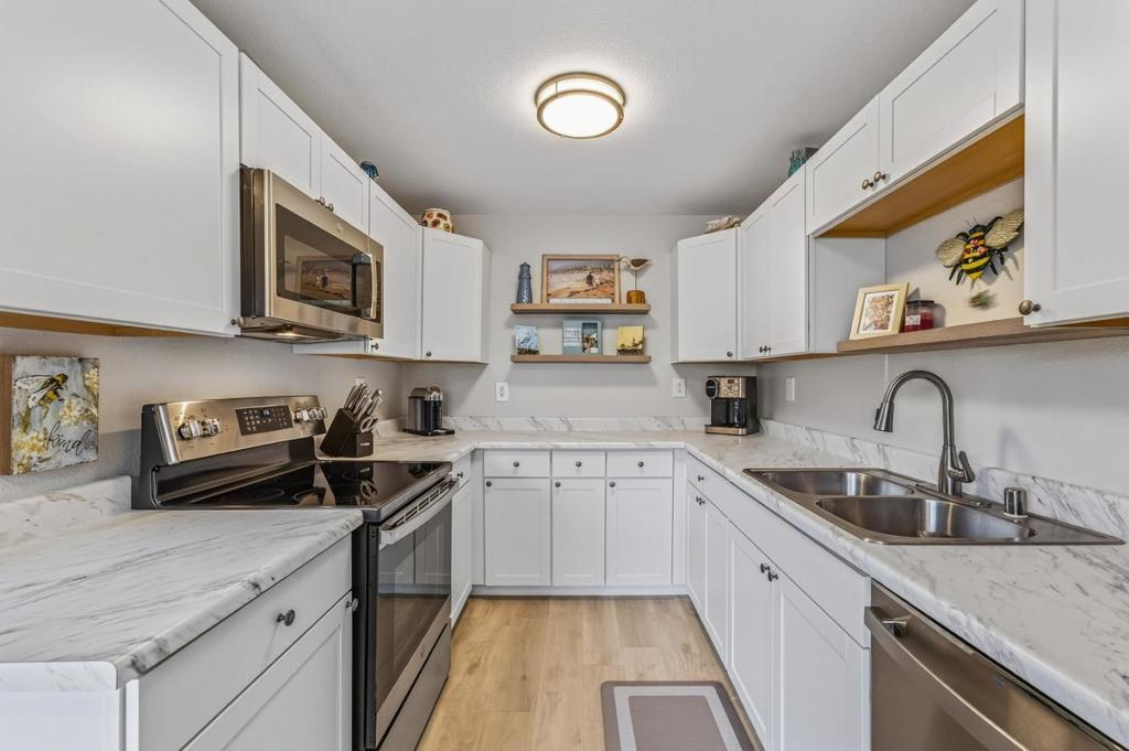 Photo of Listing #ML82027296