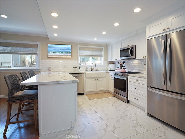 433 2nd Street, Hermosa Beach.