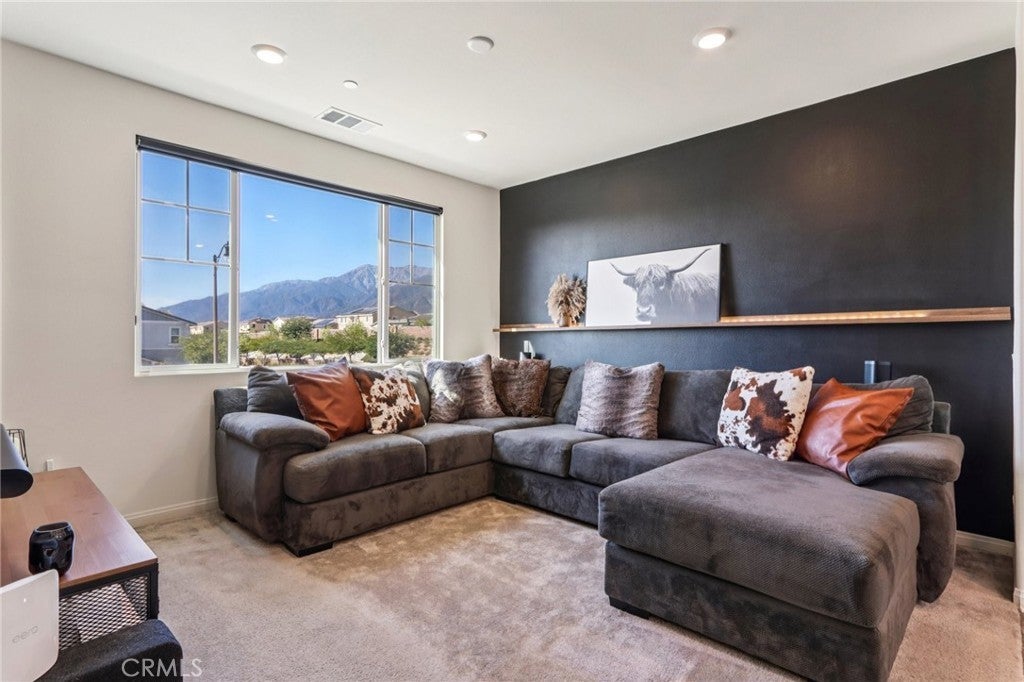 Photo of Listing #PW25255095