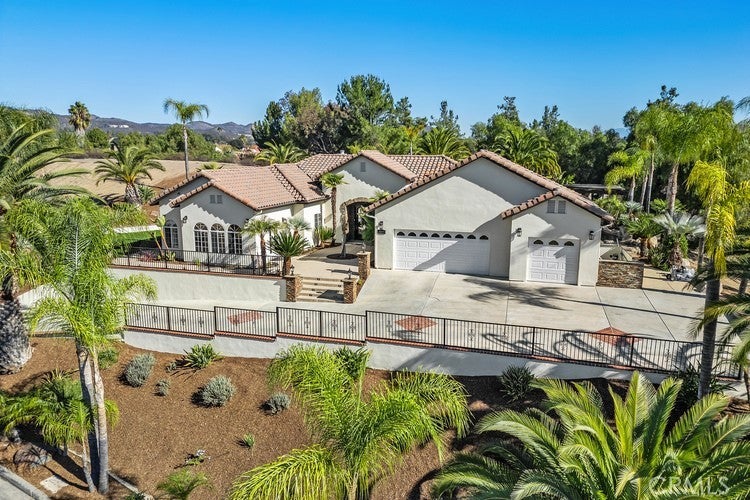 Photo of Listing #SW25258173