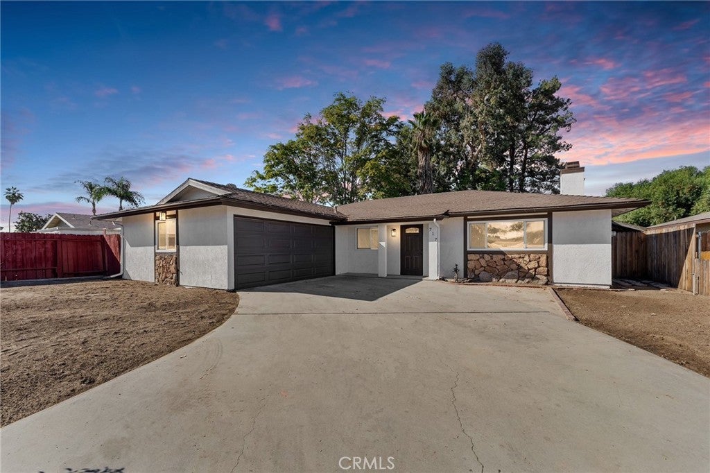 Photo of Listing #DW25258278