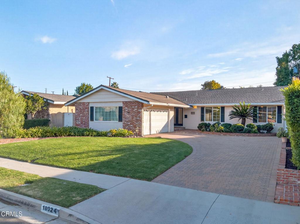 Photo of Listing #V1-33341