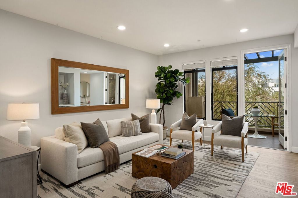 Photo of Listing #25618211