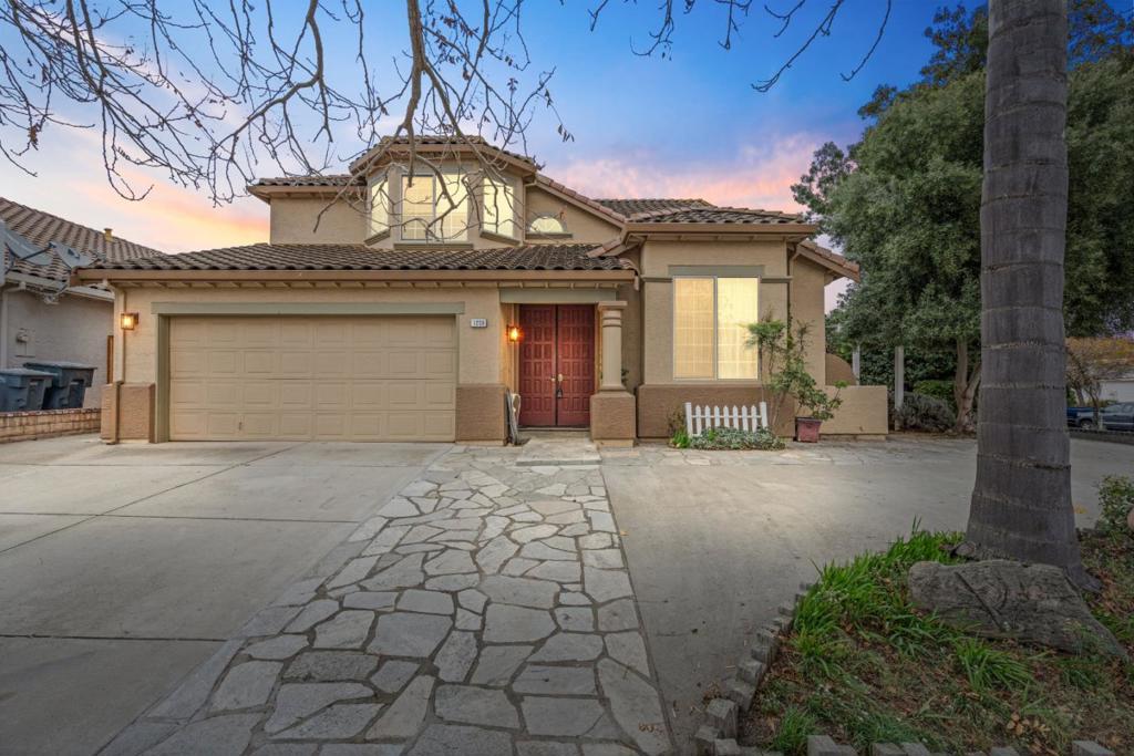 Photo of Listing #ML82027379