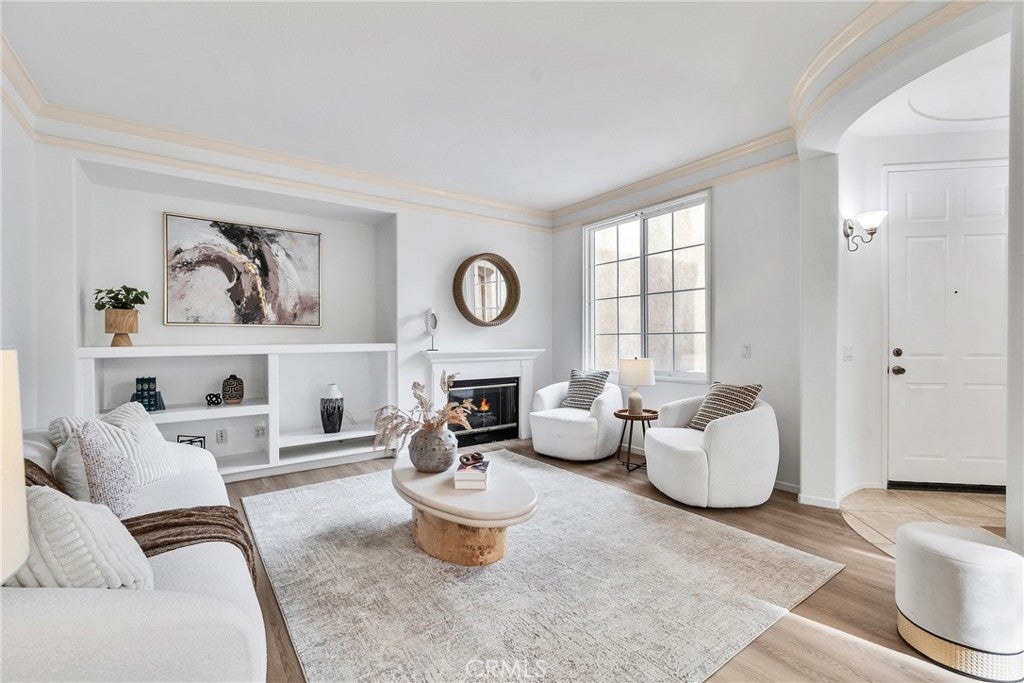 Photo of Listing #WS25255833