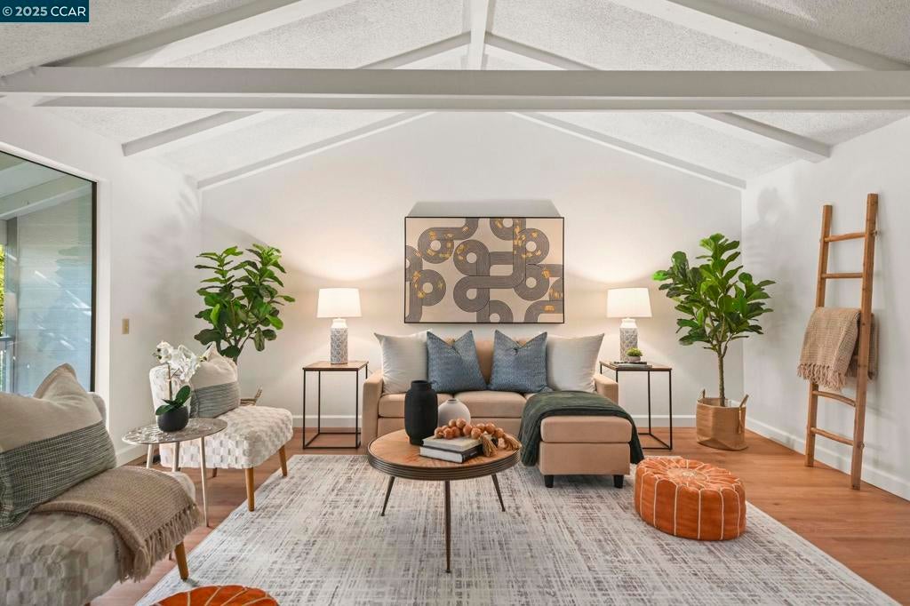 Photo of Listing #41117284