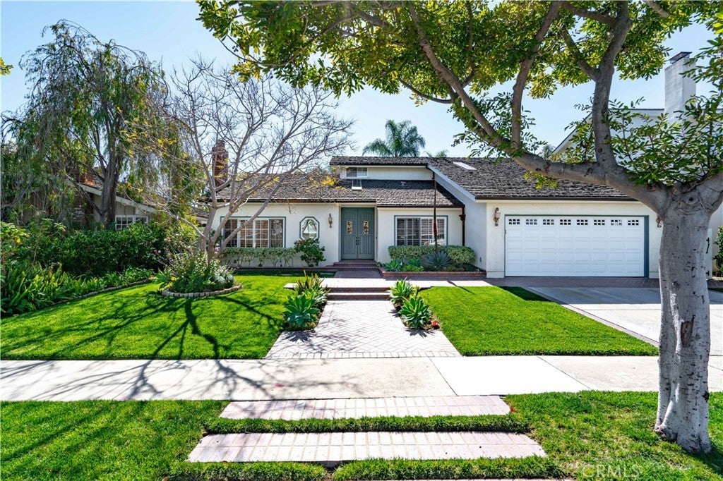 Photo of Listing #NP25259327