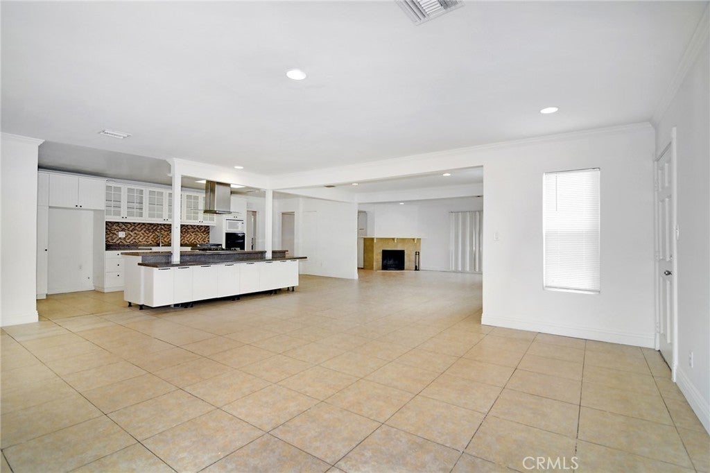 Photo of Listing #SR25258471