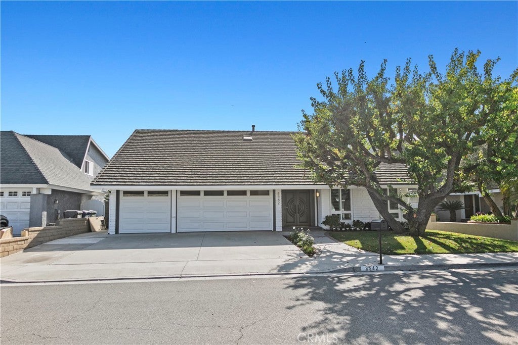 Photo of Listing #NP25258641