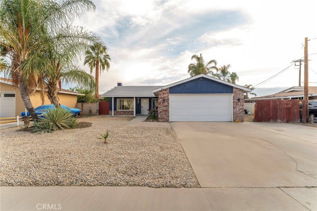 Photo of Listing #DW25259629