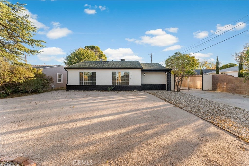 Photo of Listing #SR25260226