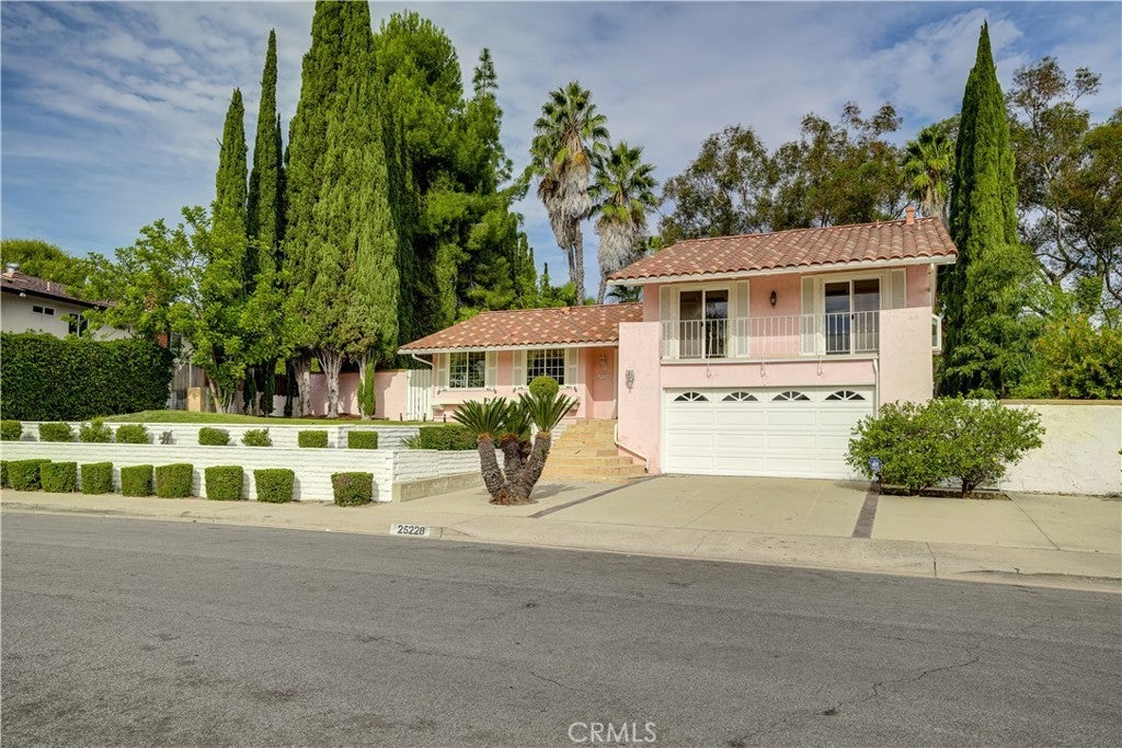 Photo of Listing #OC25253377