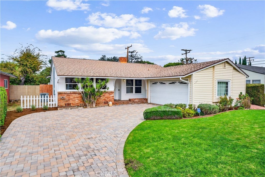 Photo of Listing #PW25259739