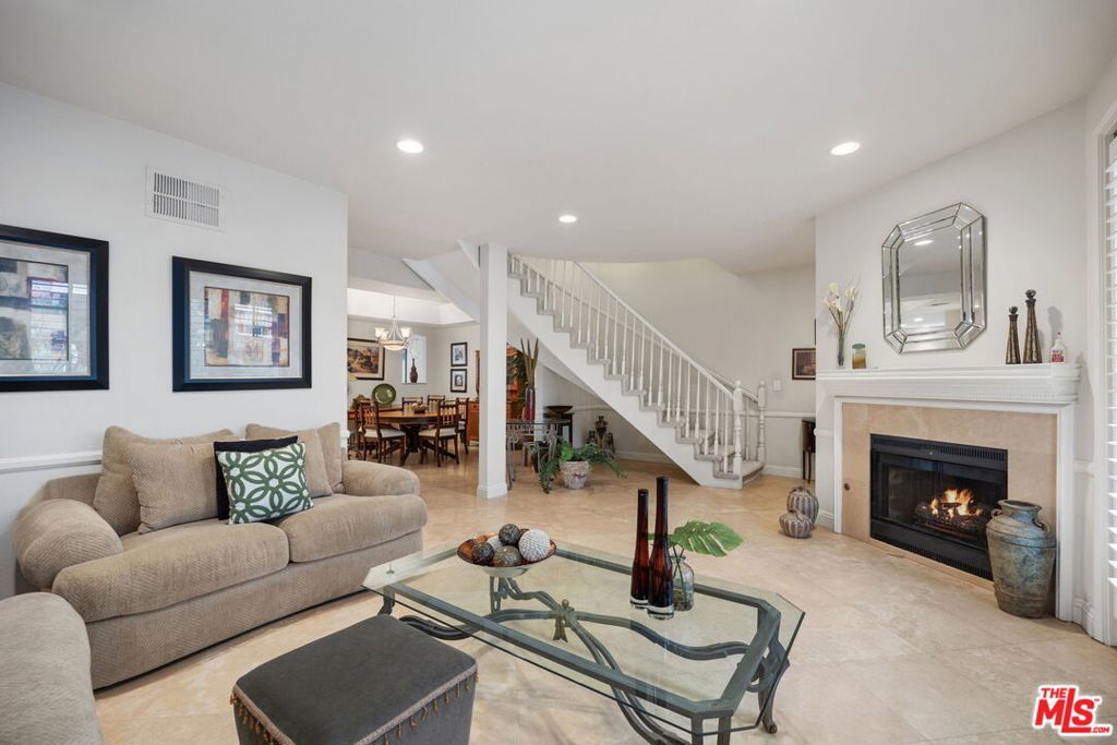 Photo of Listing #25619105