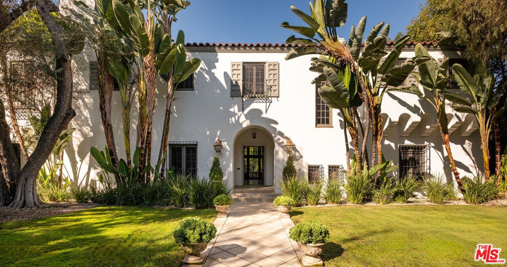 Photo of Listing #25613275