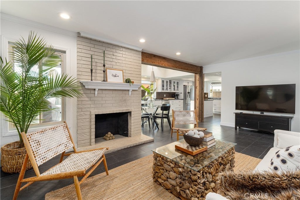 Photo of Listing #OC25261205