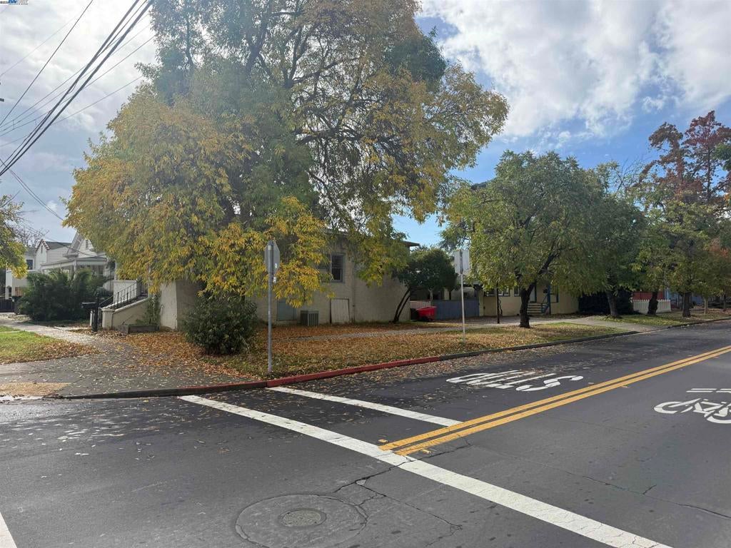 Photo of Listing #41117597