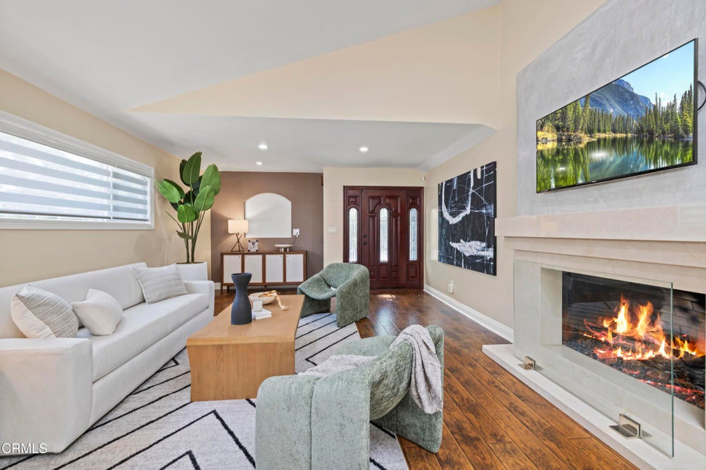 Photo of Listing #V1-33427