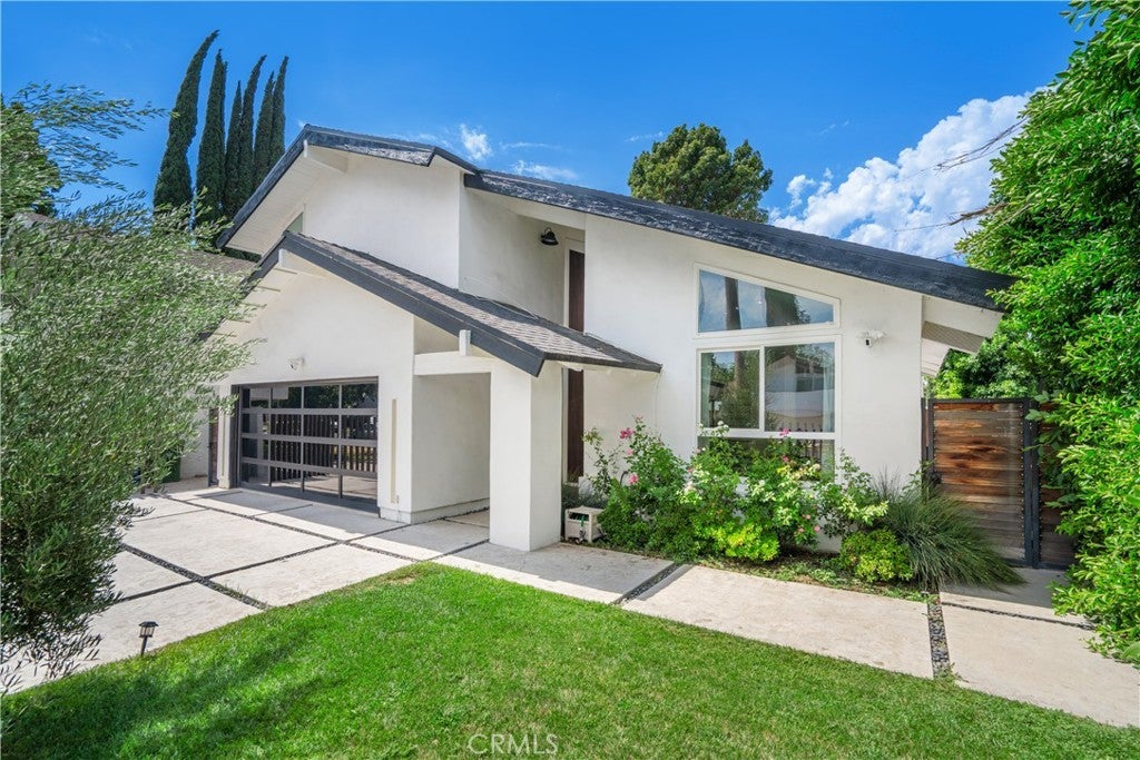 Photo of Listing #SR25259238