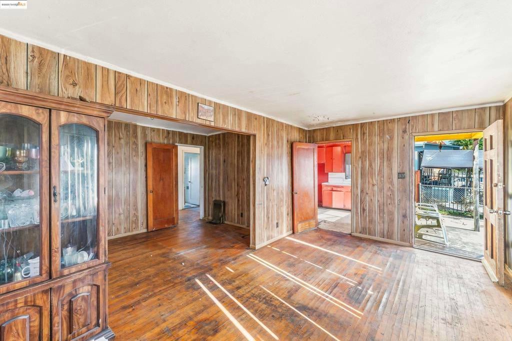 Photo of Listing #41117667