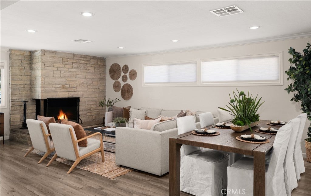 Photo of Listing #PW25261981